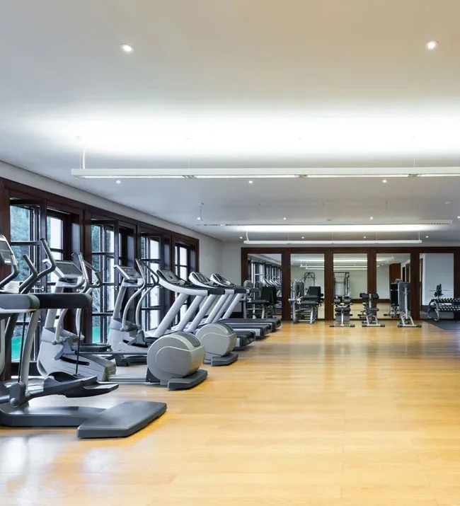 Fitness floor with cardio machines